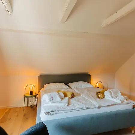 Lisa - With Swimming Pool And Huge Garden