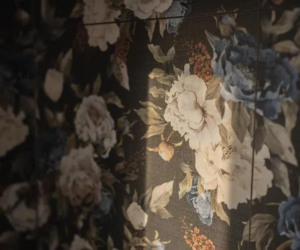 Lisa - With Swimming Pool And Huge Garden モジリェ