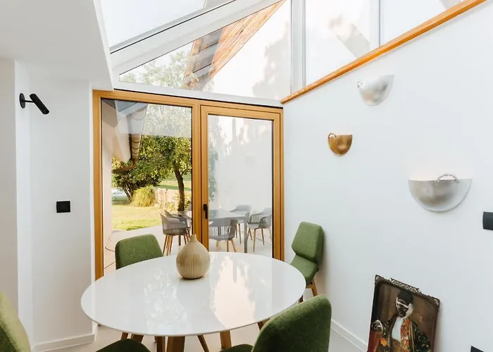 Lisa - With Swimming Pool And Huge Garden Willa *