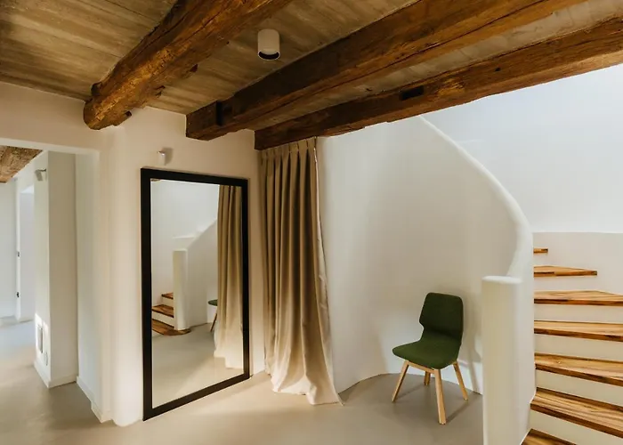 Lisa - With Swimming Pool And Huge Garden ヴィラ モジリェ